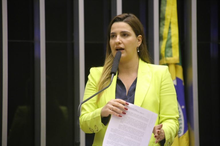 Câmara aprova projeto sobre mudança de destinação de imóvel em condomínio